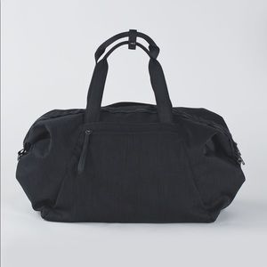 lululemon Break Free Weekender